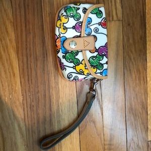 Disney dooney and bourke wristlet